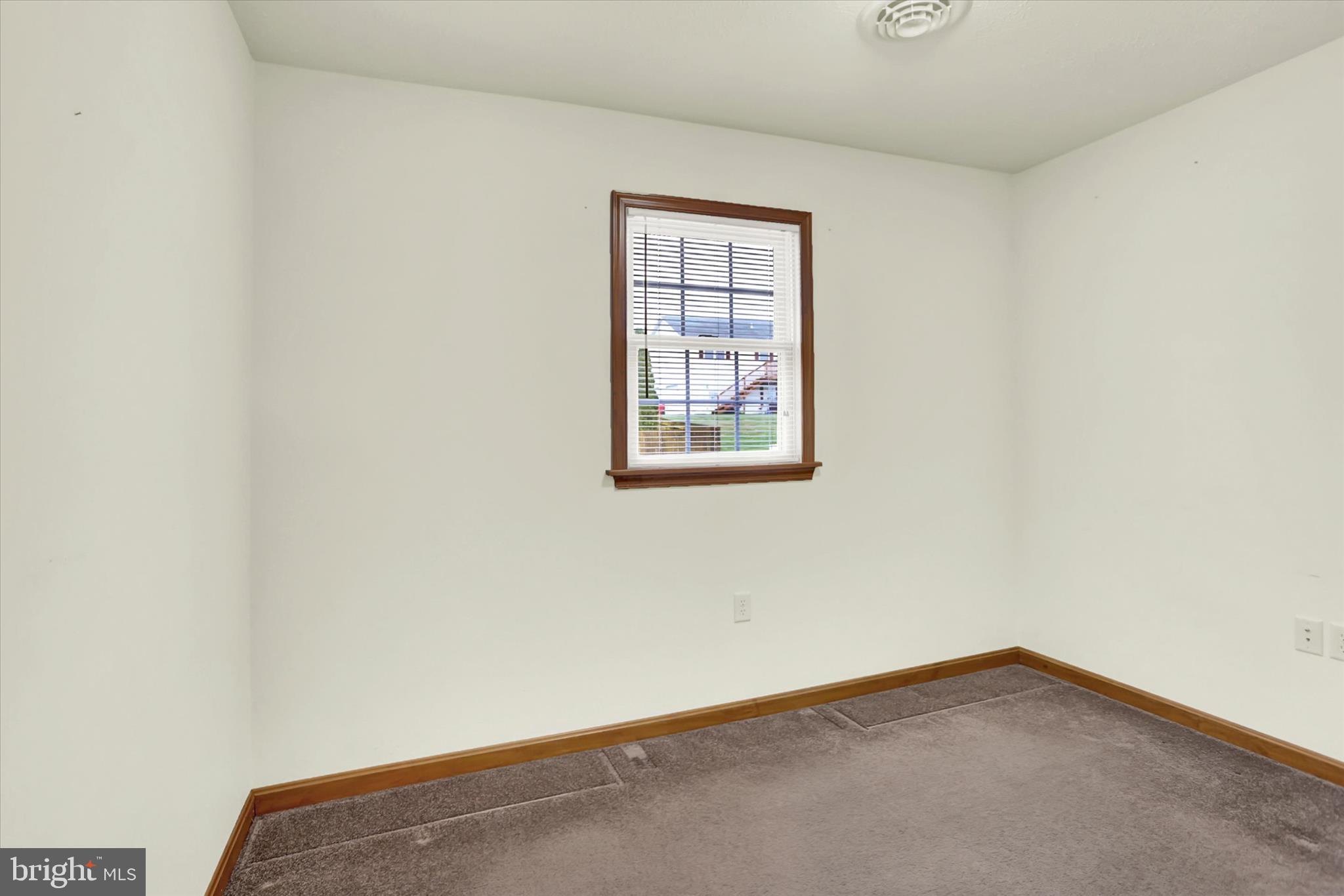 RINE ESTATES - Residential