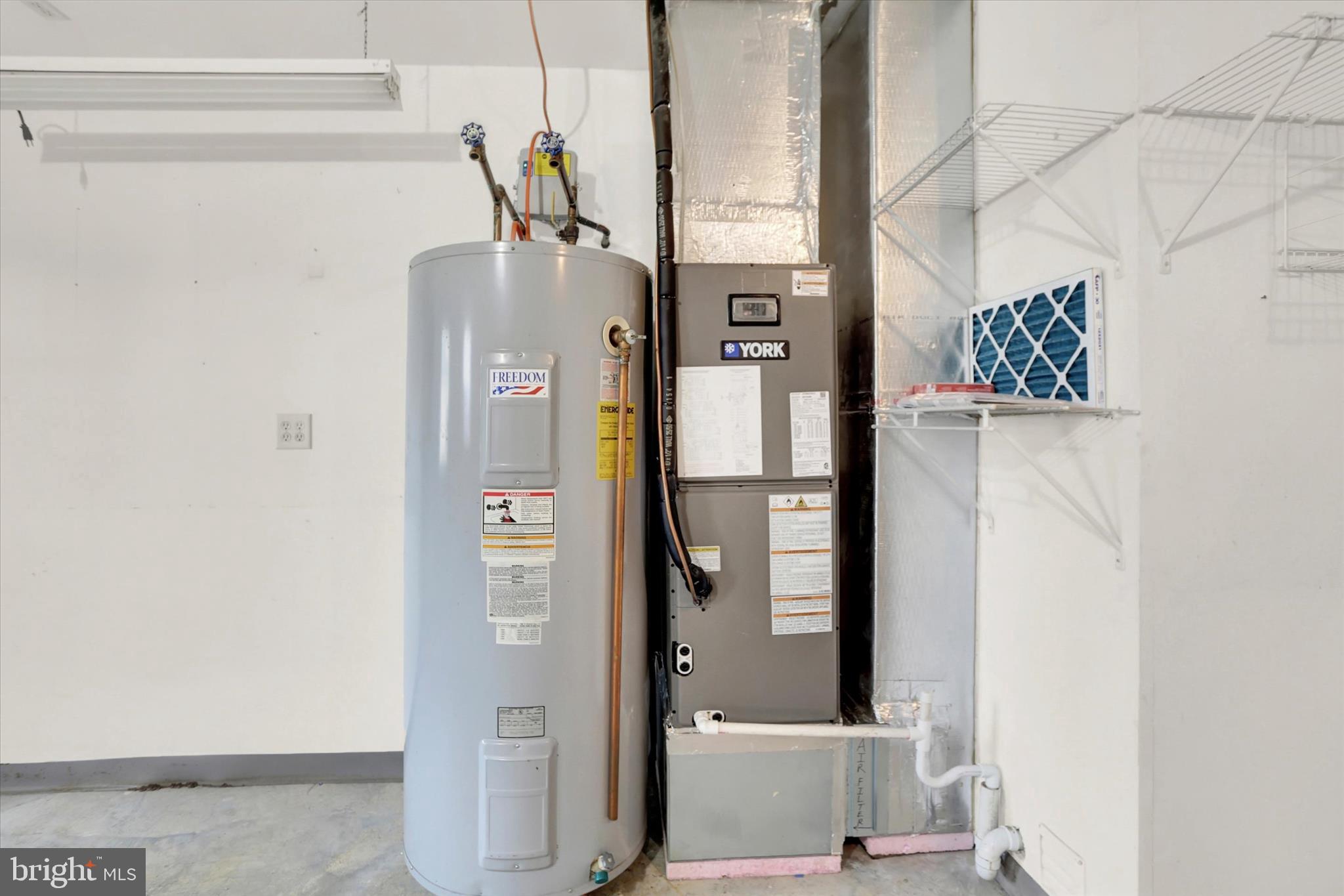 RINE ESTATES - Residential