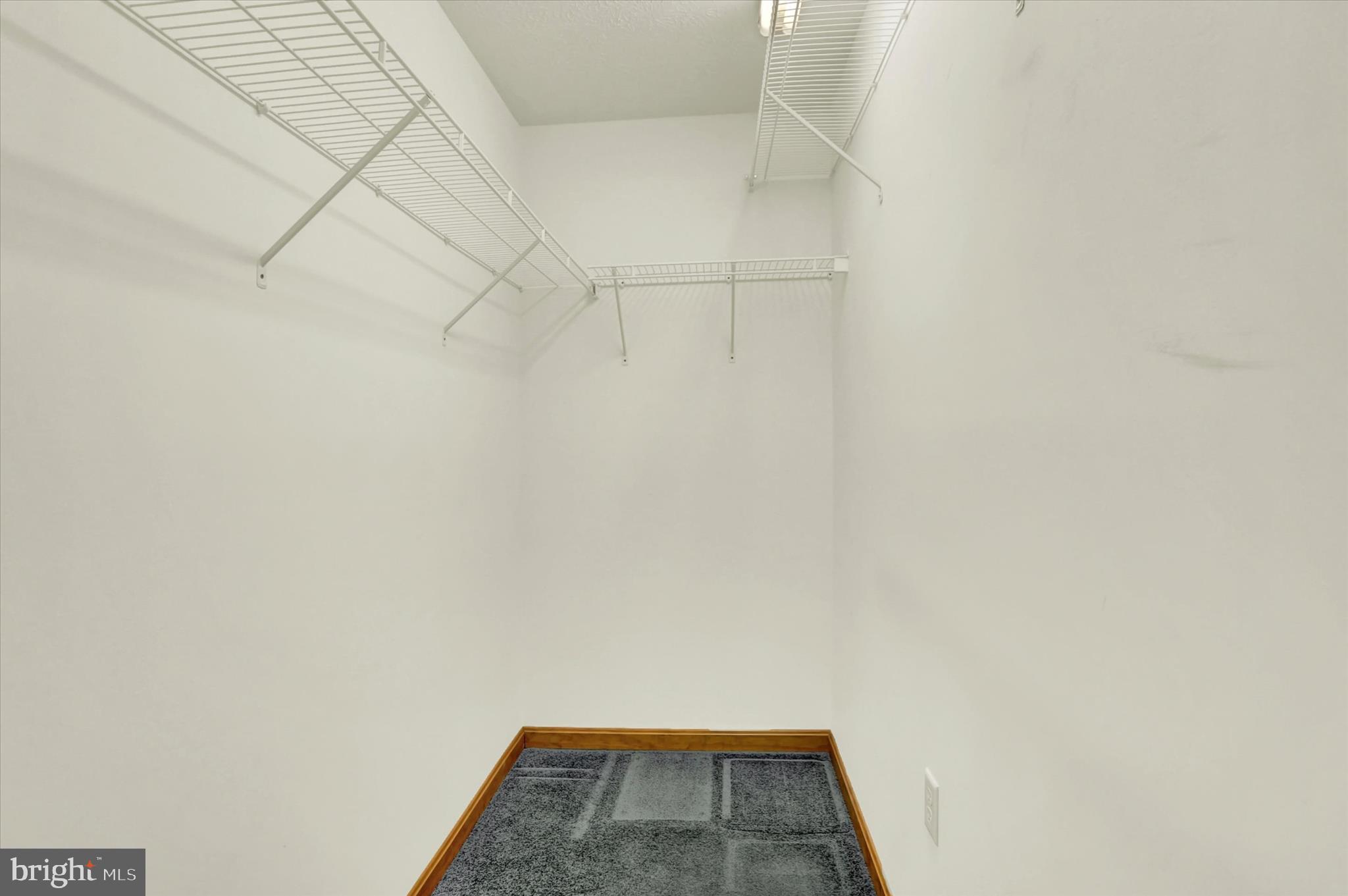 RINE ESTATES - Residential