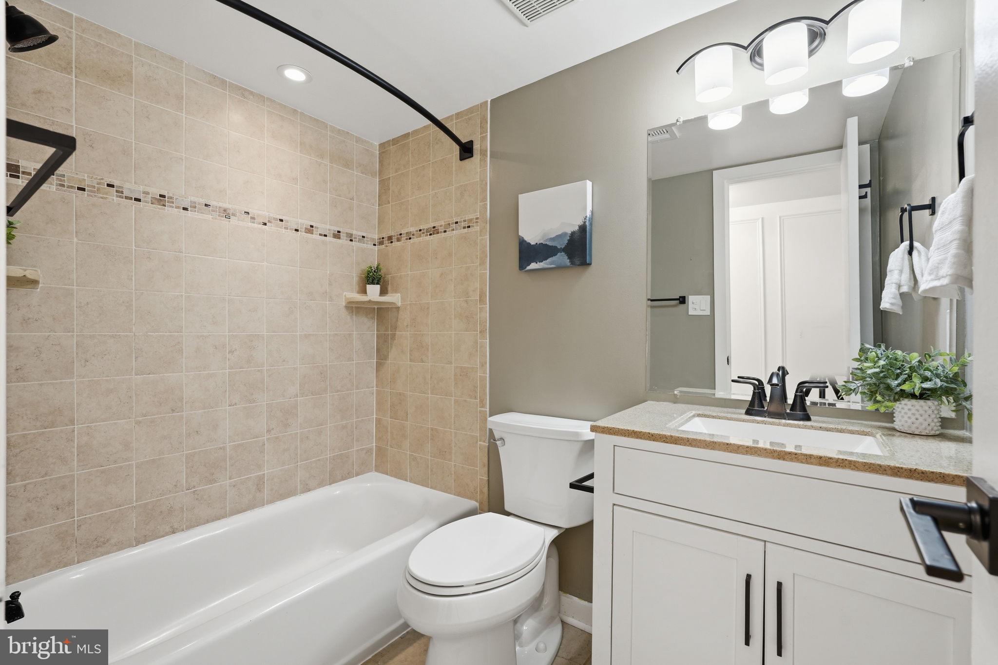 MCLEAN HILLS - Residential