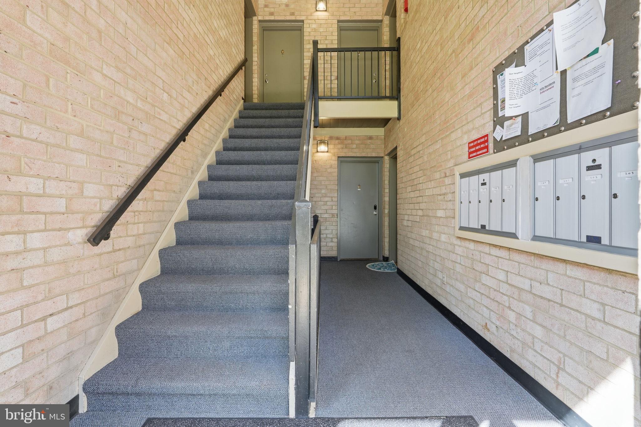 MCLEAN HILLS - Residential