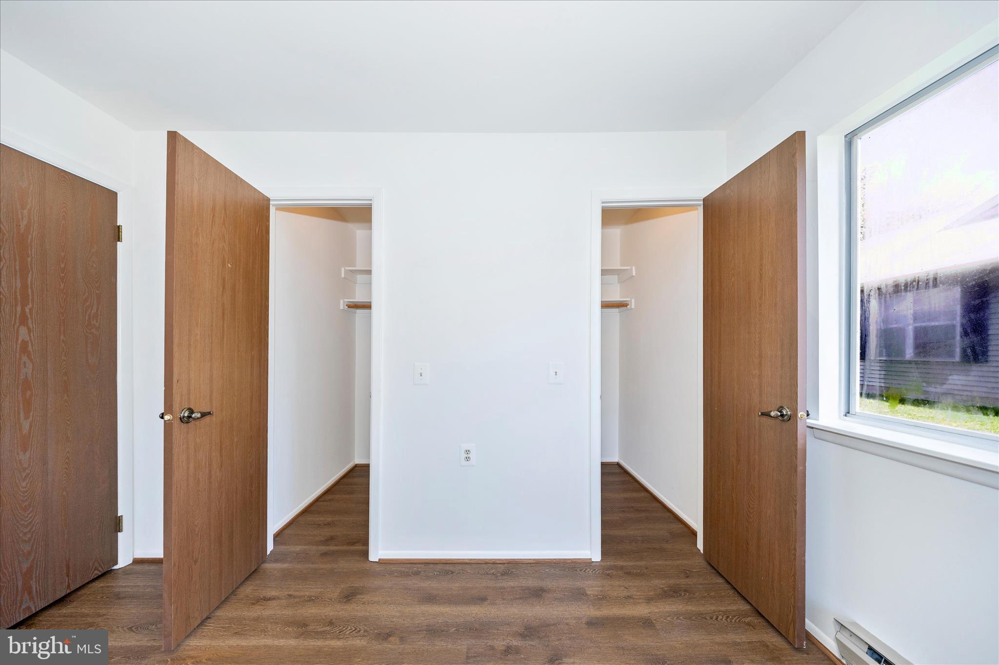 CRESTWOOD VILLAGE - Residential