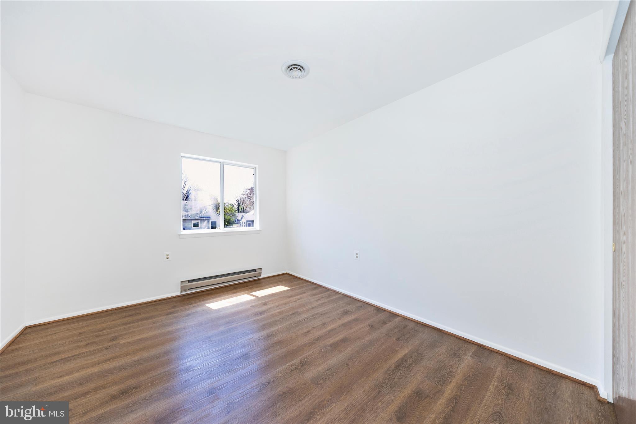 CRESTWOOD VILLAGE - Residential