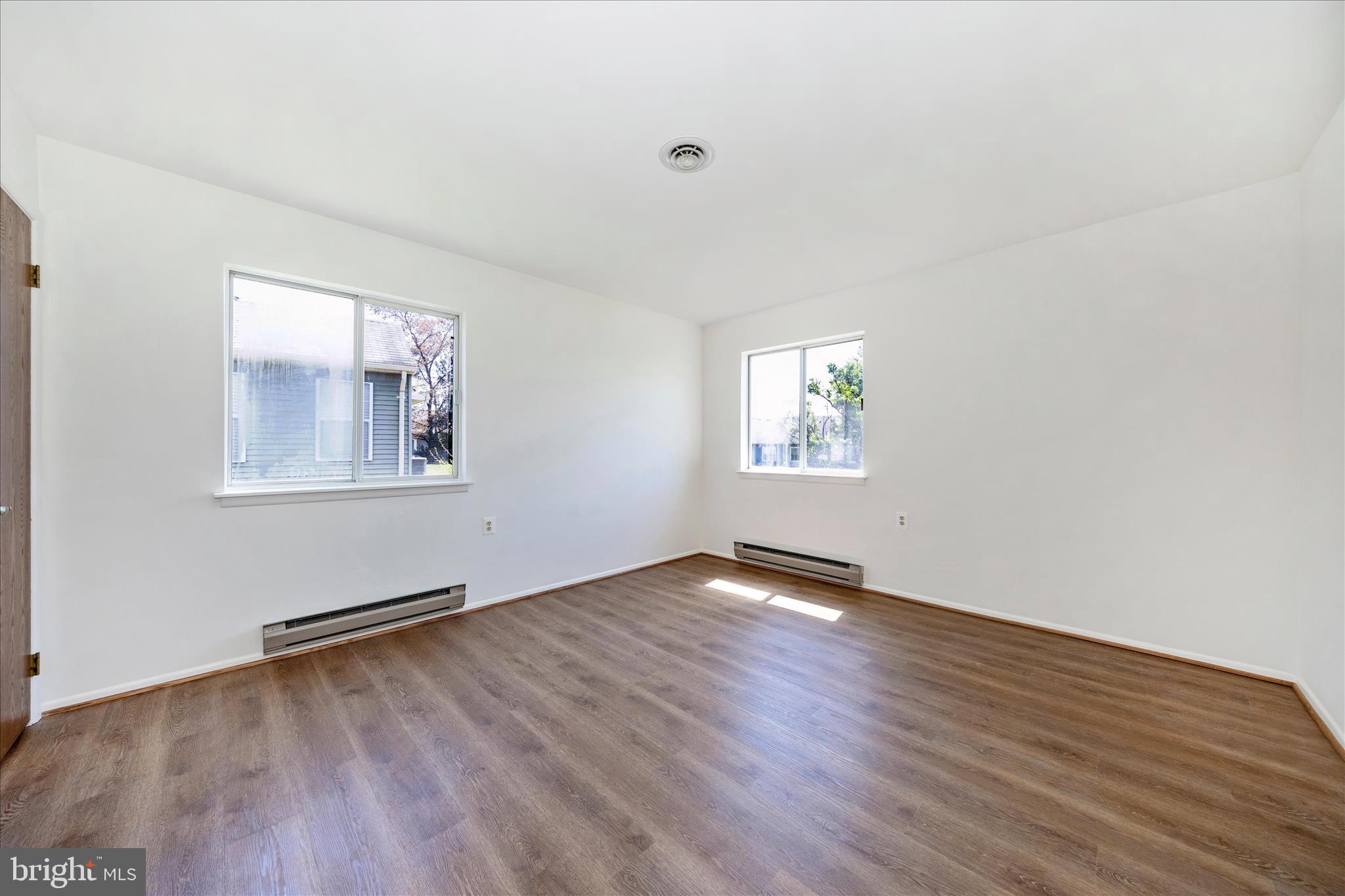 CRESTWOOD VILLAGE - Residential