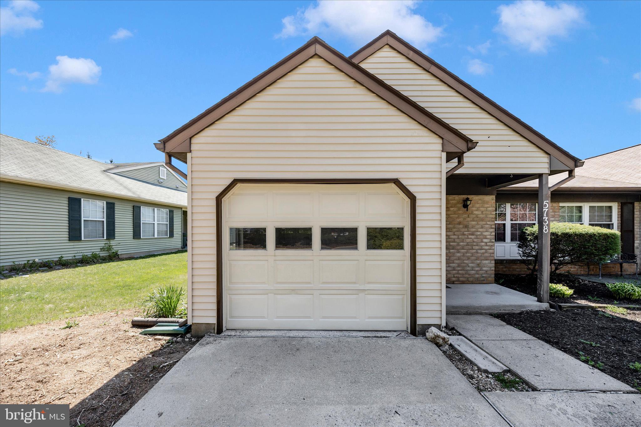 CRESTWOOD VILLAGE - Residential