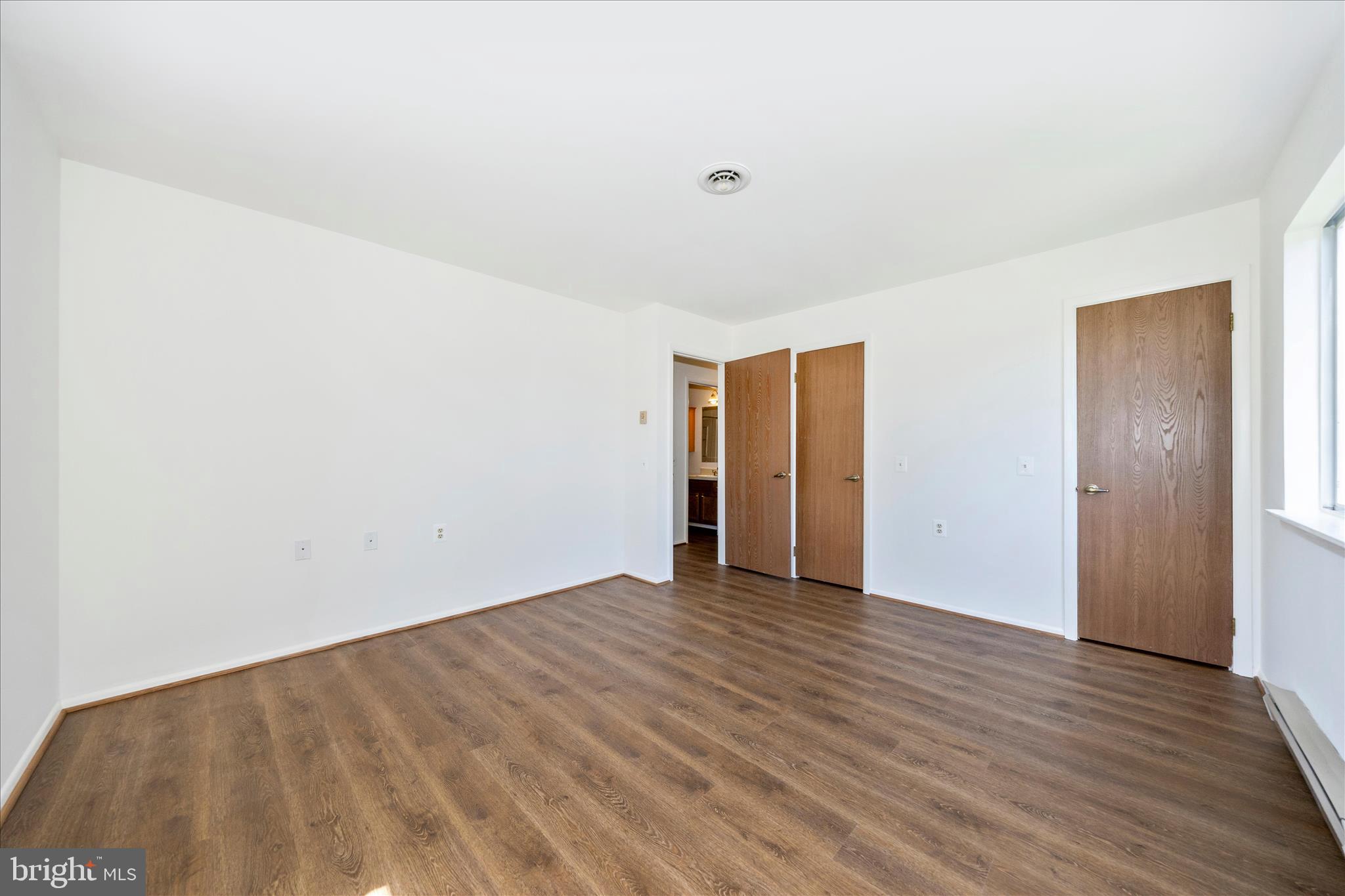 CRESTWOOD VILLAGE - Residential