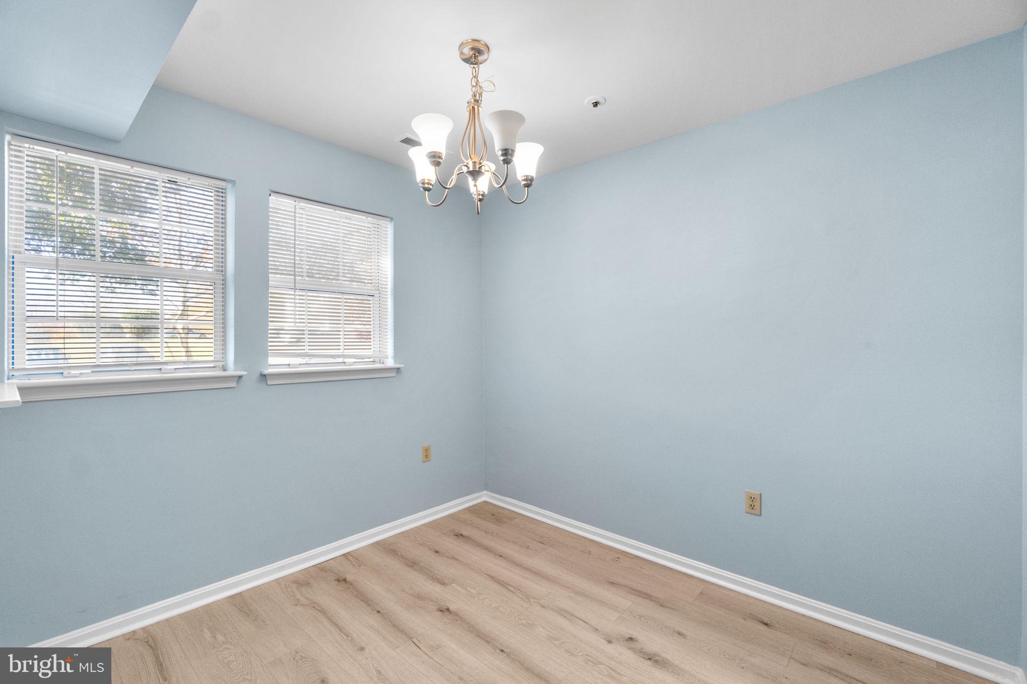 VILLAGE OF MONTGOMERY RUN - Residential Lease