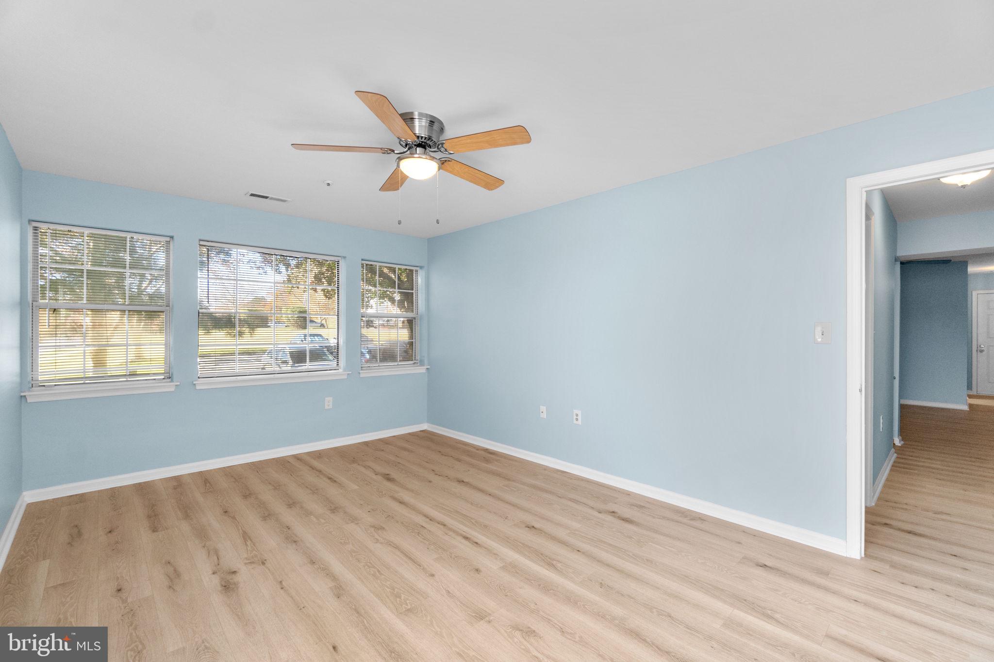 VILLAGE OF MONTGOMERY RUN - Residential Lease