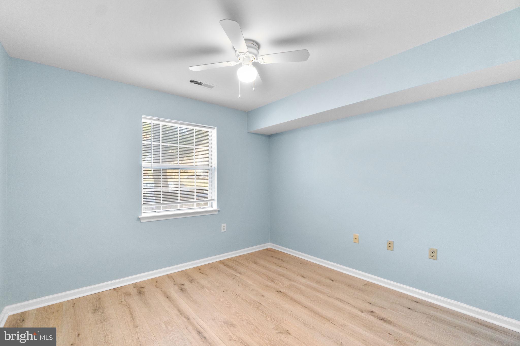 VILLAGE OF MONTGOMERY RUN - Residential Lease