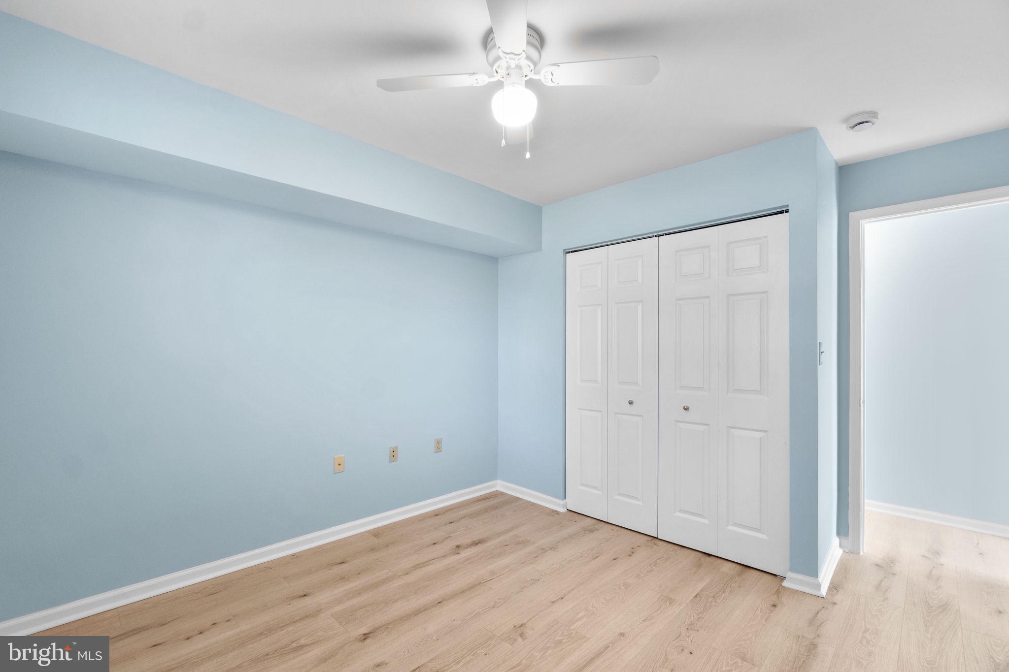 VILLAGE OF MONTGOMERY RUN - Residential Lease