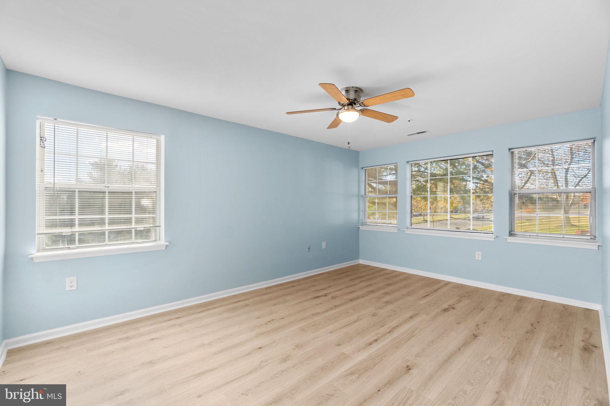 VILLAGE OF MONTGOMERY RUN - Residential Lease