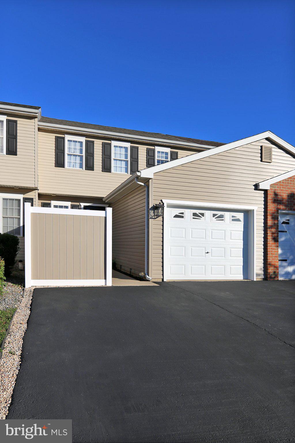 123 LIGHTHOUSE DRIVE