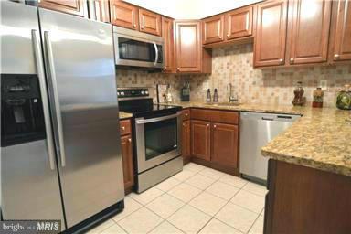 RESTON - Residential Lease