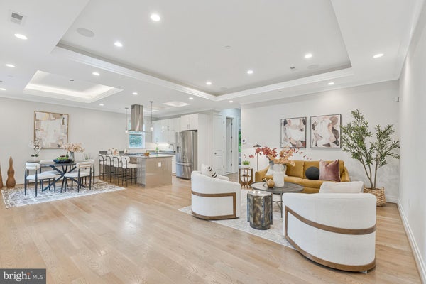 220 P ST NW APT 4, WASHINGTON, DC 20001 - Image a973df6482e59c47065b0f5924ffa1ee/2900549751