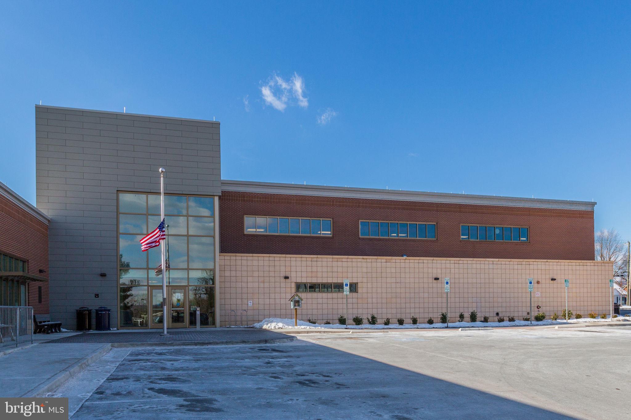 LAKEVIEW VILLAGE - Residential Lease