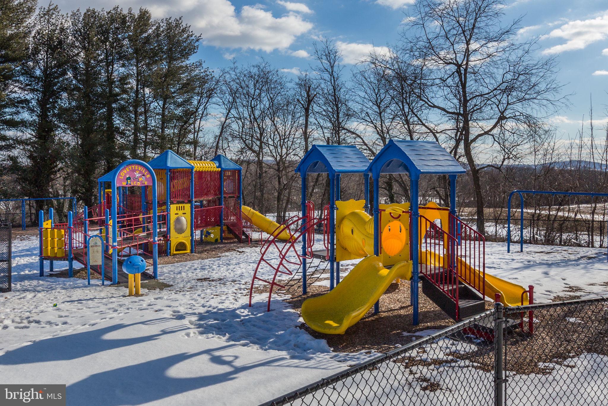 LAKEVIEW VILLAGE - Residential Lease