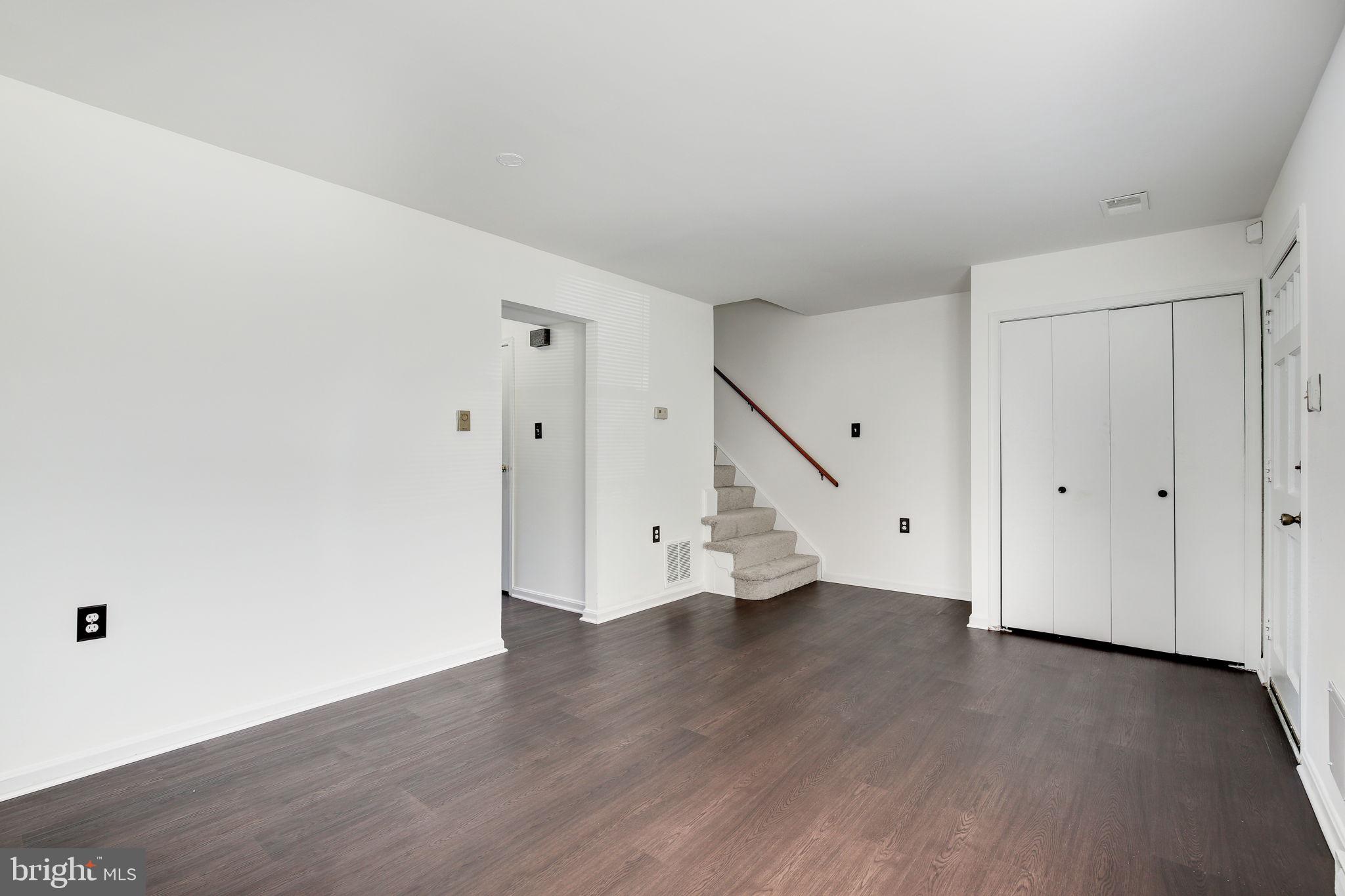 LAKEVIEW VILLAGE - Residential Lease