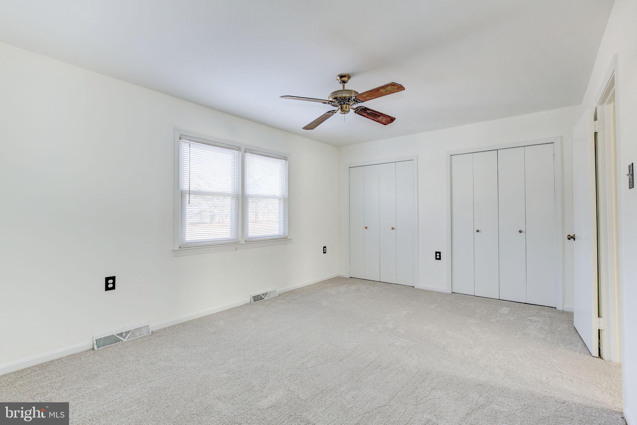 LAKEVIEW VILLAGE - Residential Lease