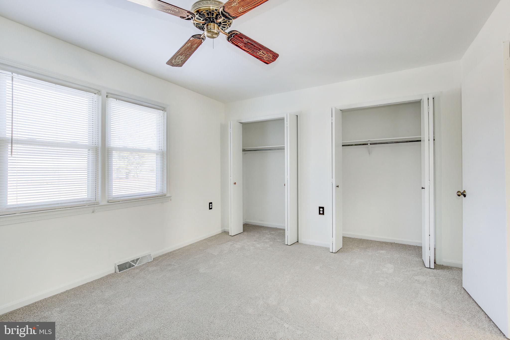 LAKEVIEW VILLAGE - Residential Lease