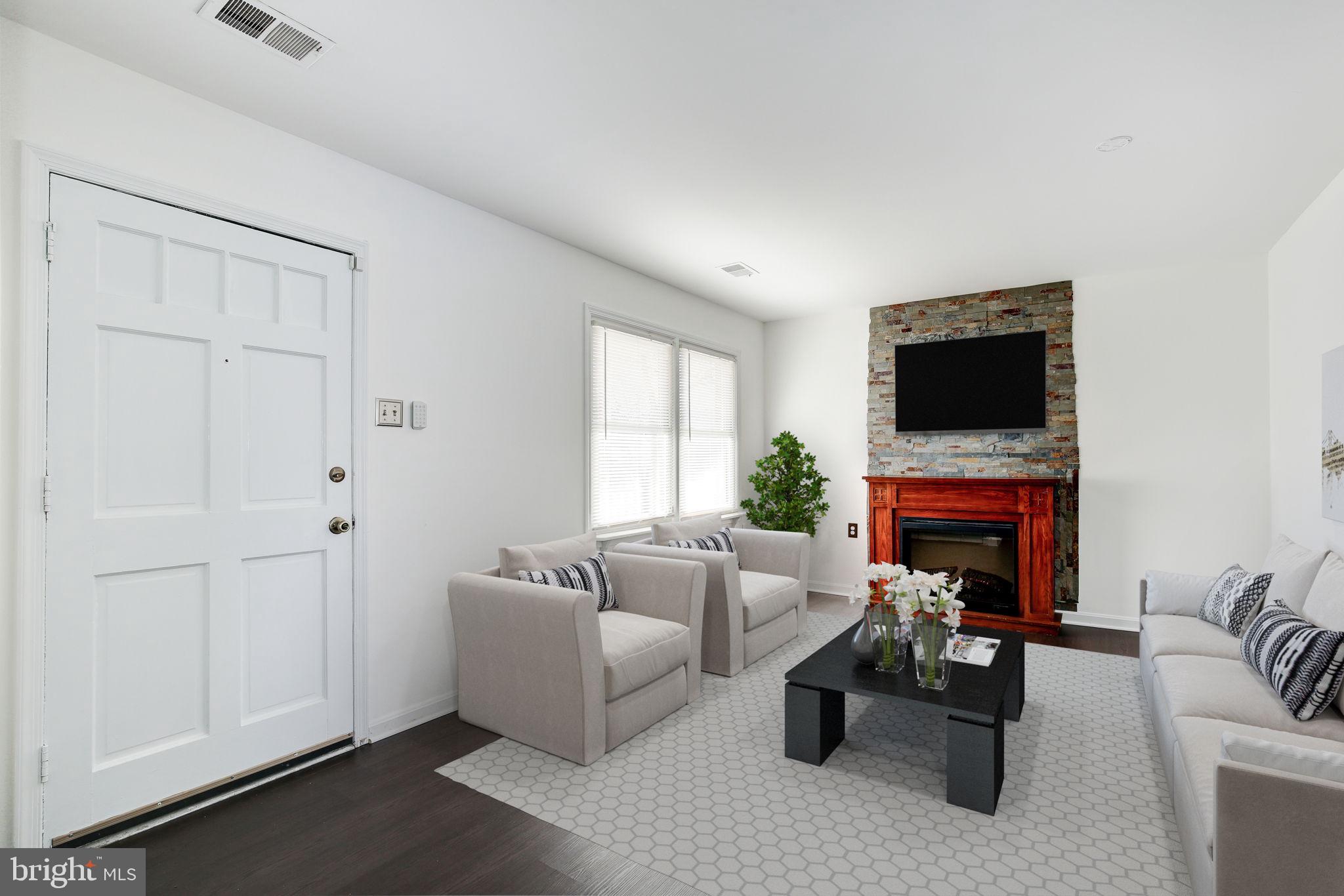 LAKEVIEW VILLAGE - Residential Lease