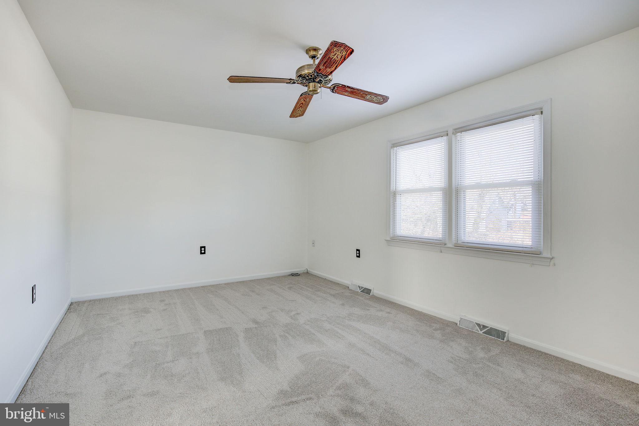 LAKEVIEW VILLAGE - Residential Lease