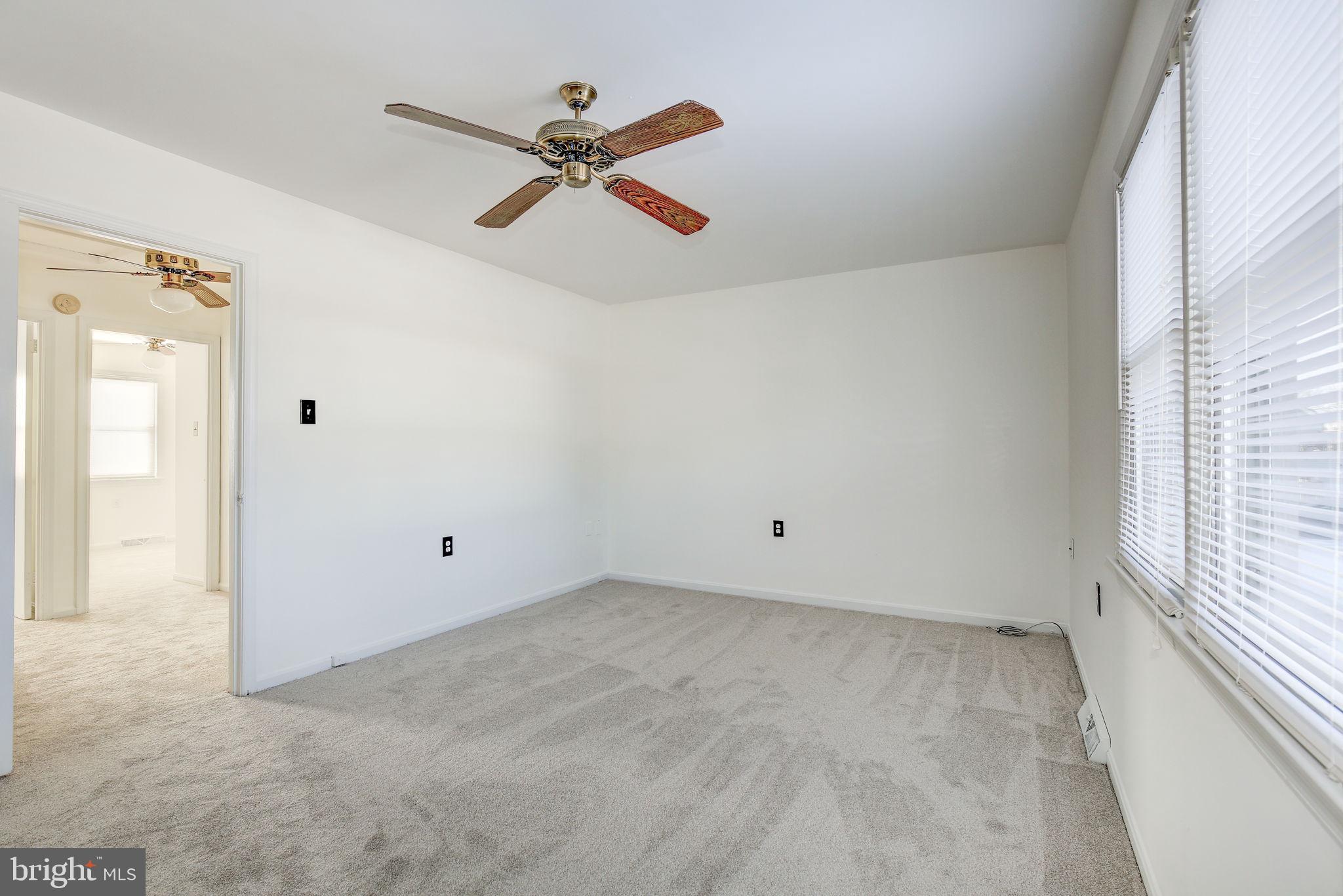 LAKEVIEW VILLAGE - Residential Lease