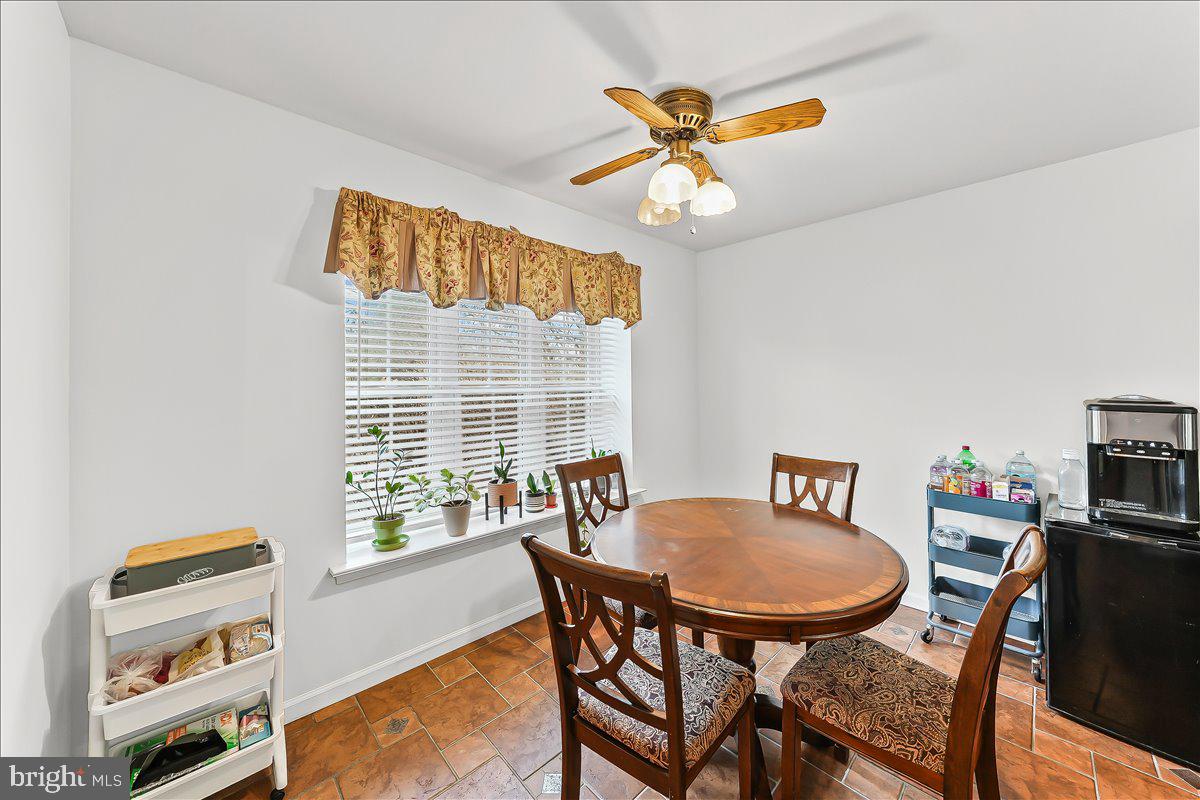 WESTON VILLAGE - Residential