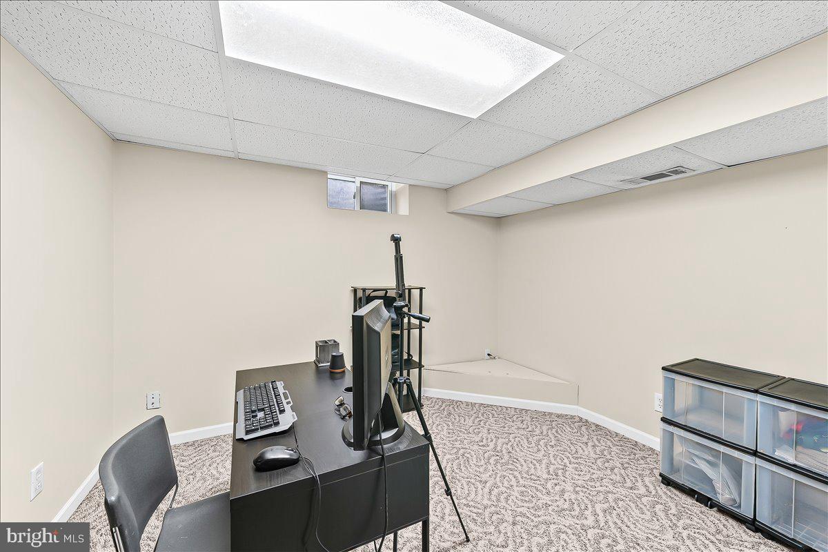 WESTON VILLAGE - Residential