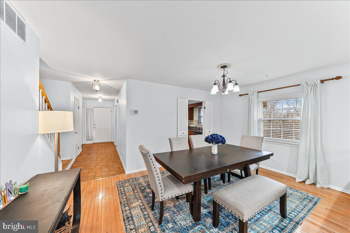 WESTON VILLAGE - Residential