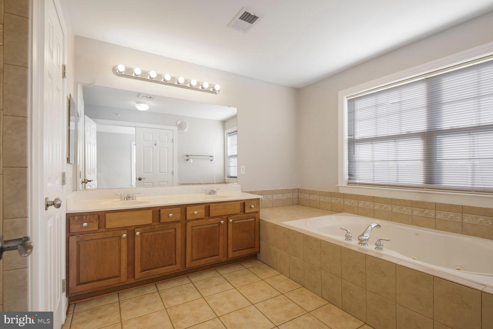 COPPERMINE CROSSING - Residential