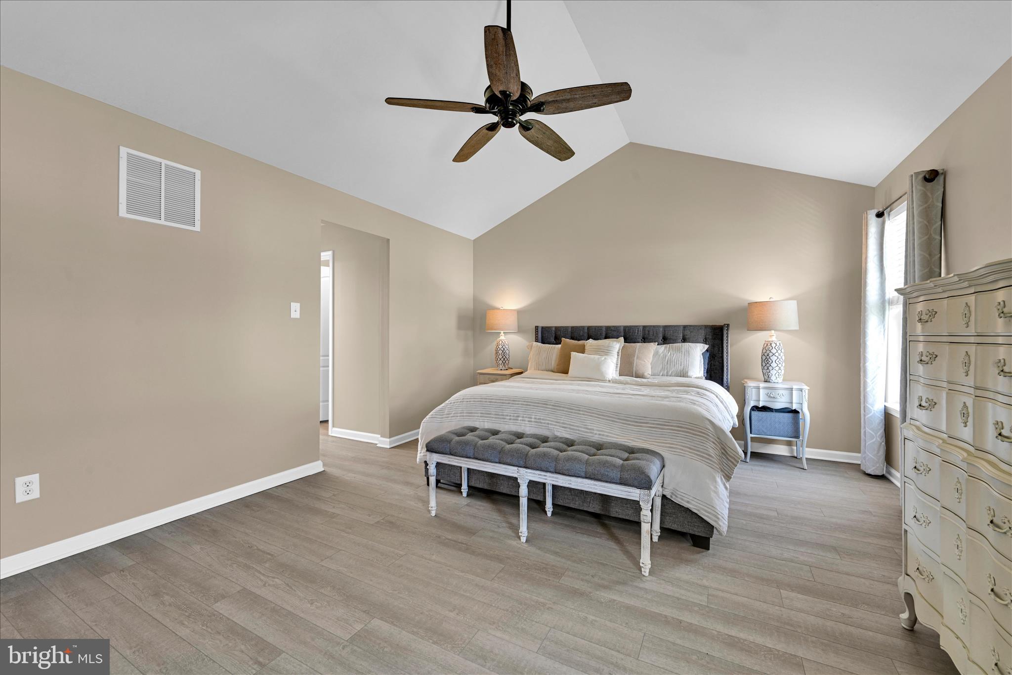 OAKCREST - Residential