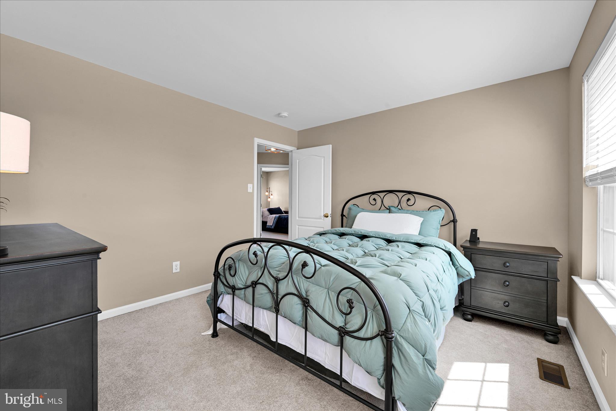 OAKCREST - Residential