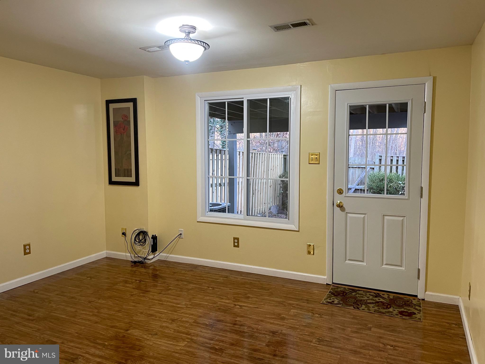 LITTLE ROCKY RUN - Residential Lease