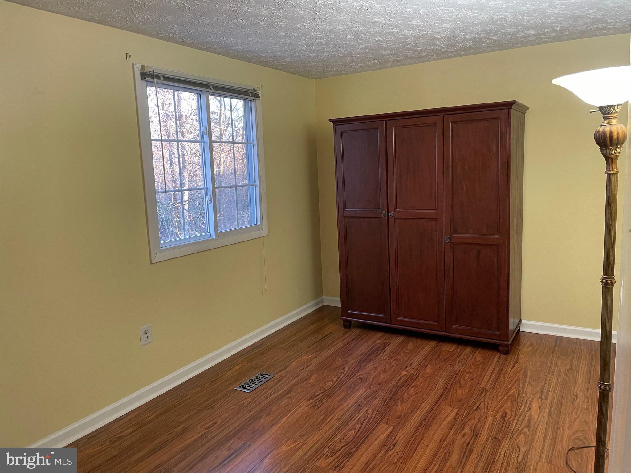 LITTLE ROCKY RUN - Residential Lease