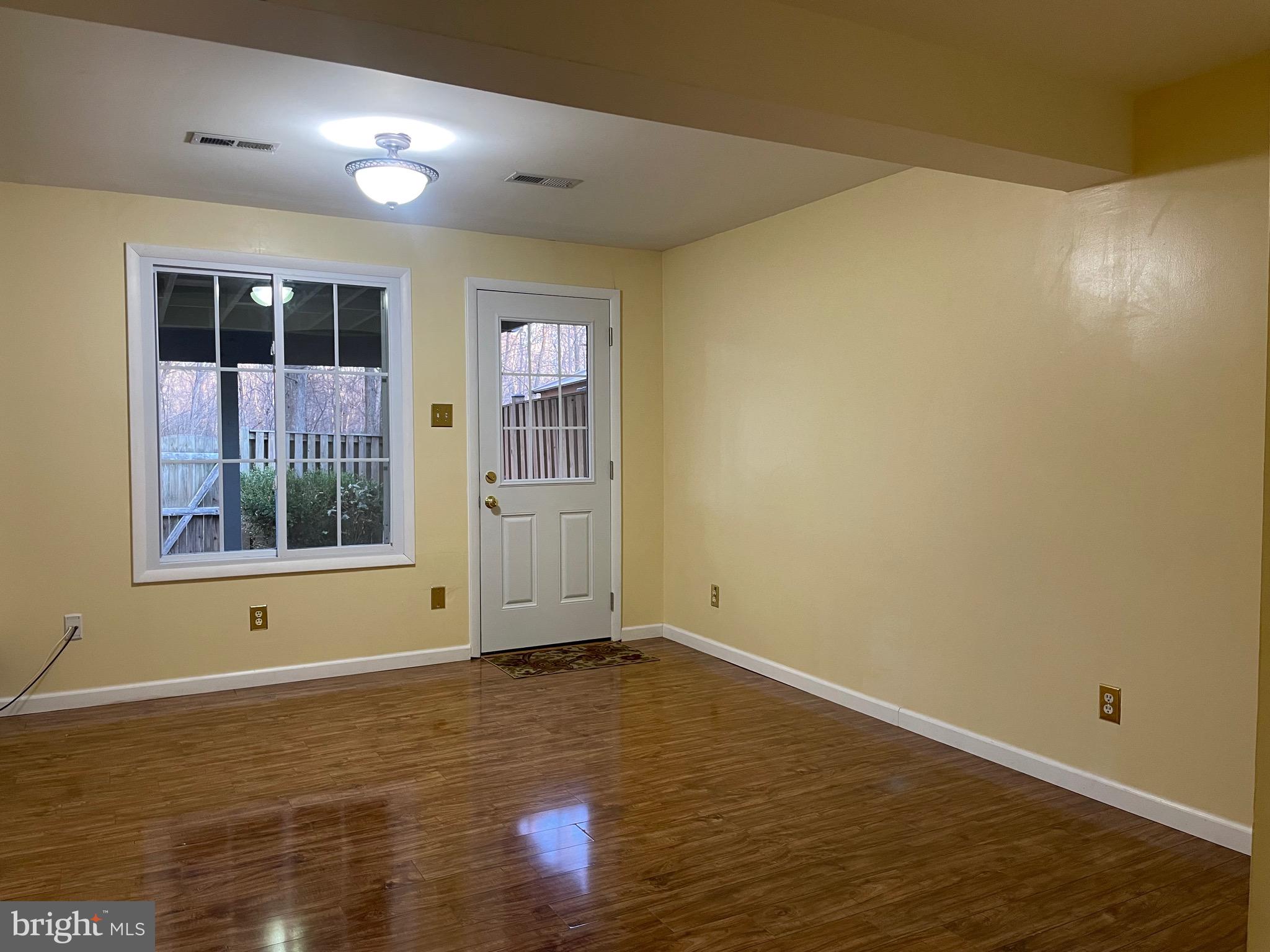 LITTLE ROCKY RUN - Residential Lease