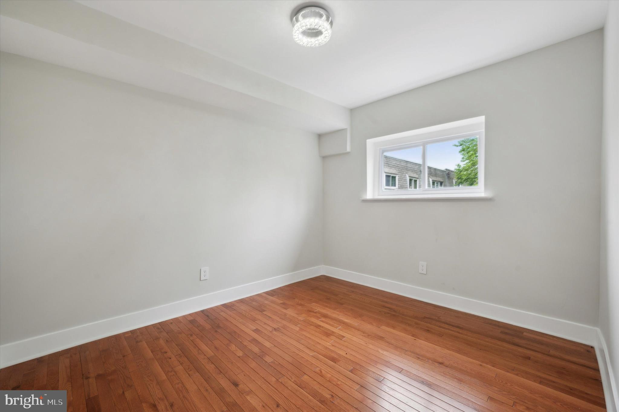 YORKTOWN - Residential Lease