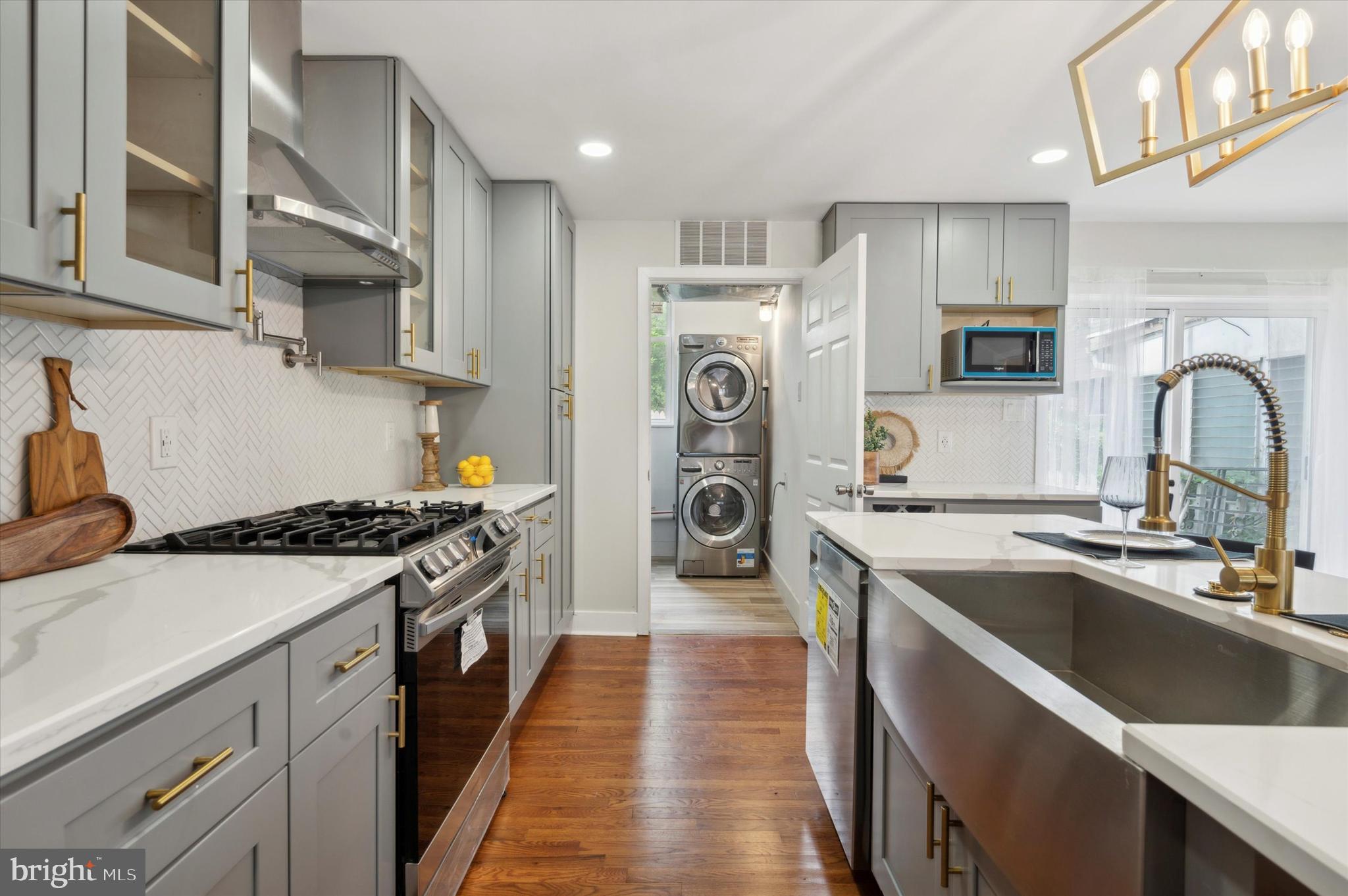 YORKTOWN - Residential Lease