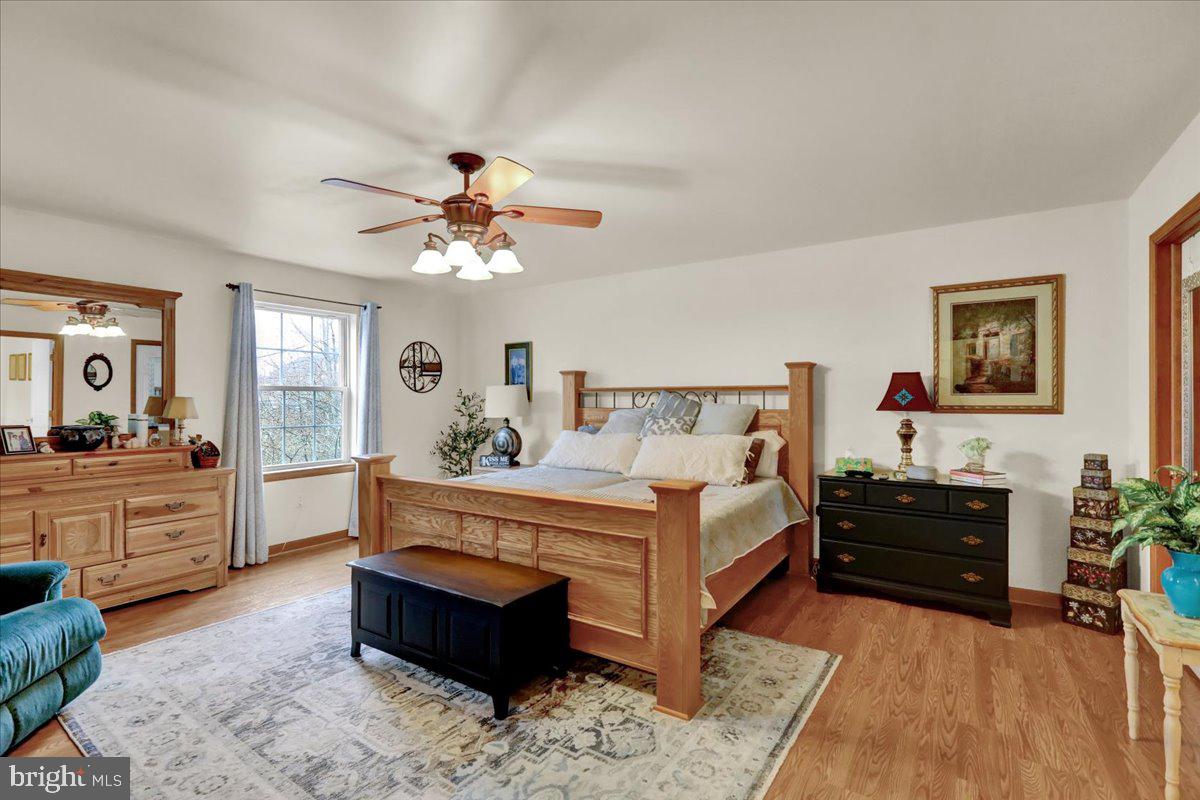 HUNTERS RUN - Residential