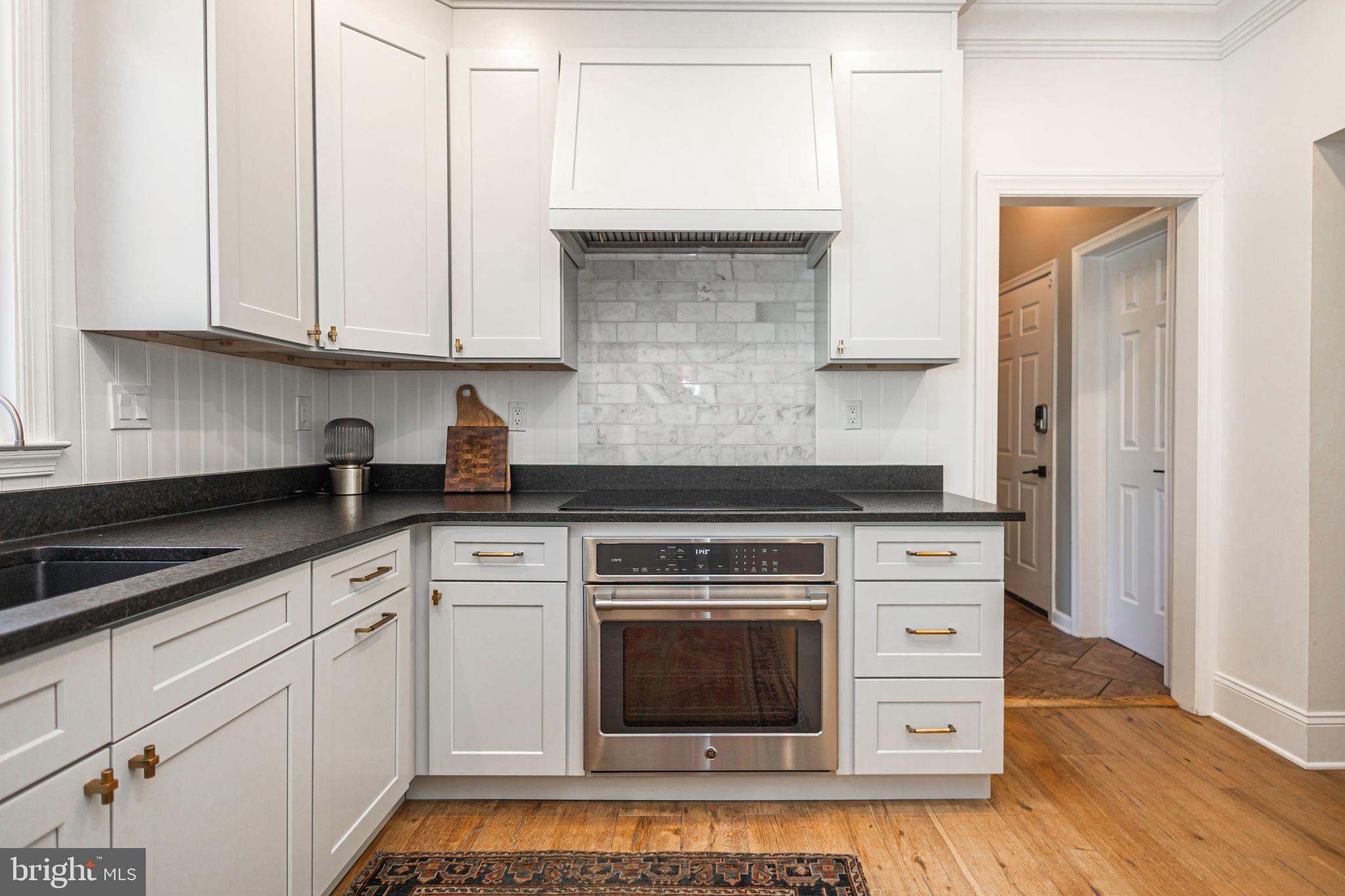 CANAL WALK - Residential