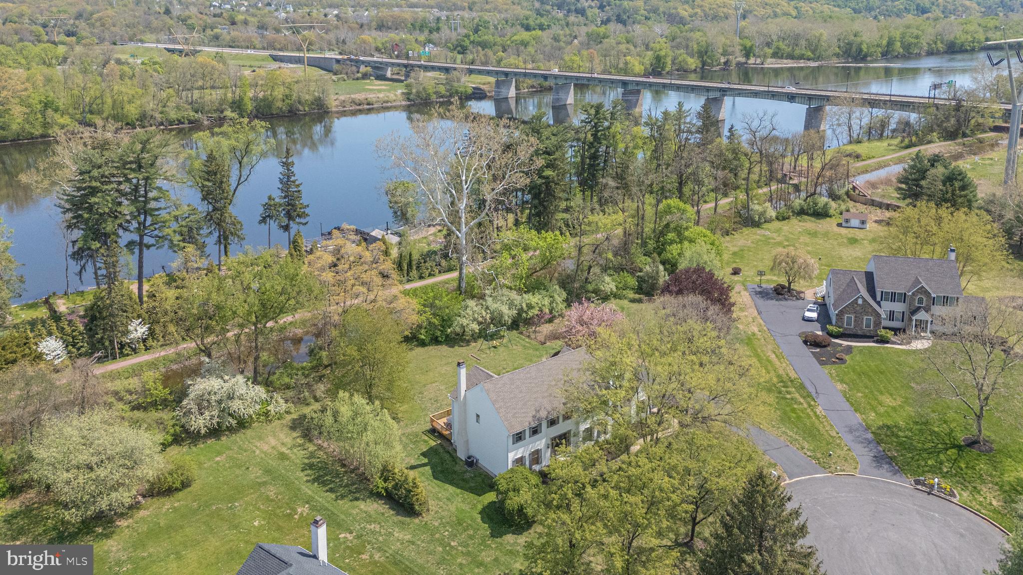 CANAL WALK - Residential