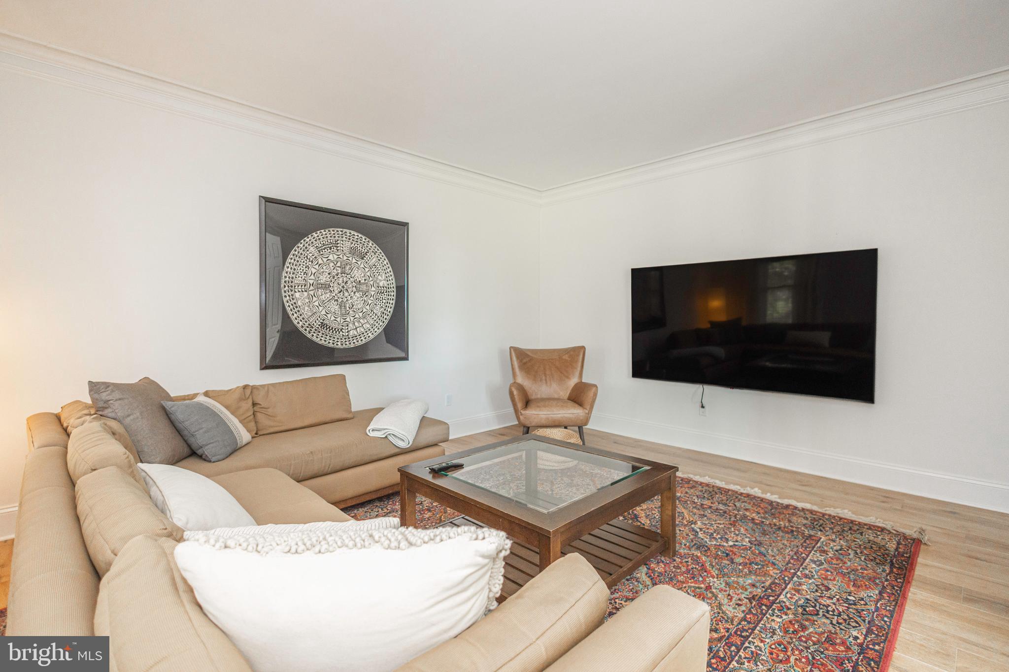 CANAL WALK - Residential