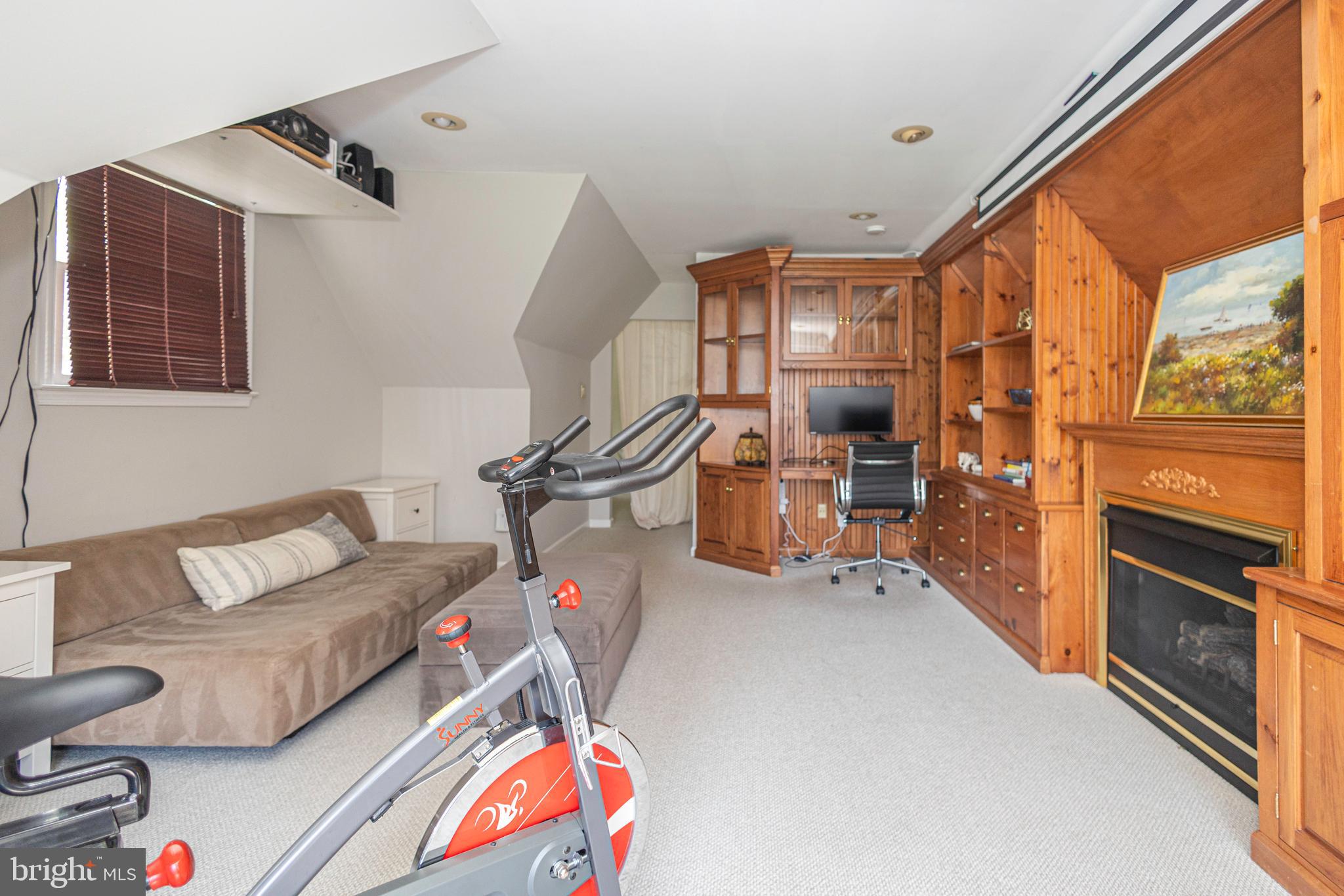 CANAL WALK - Residential