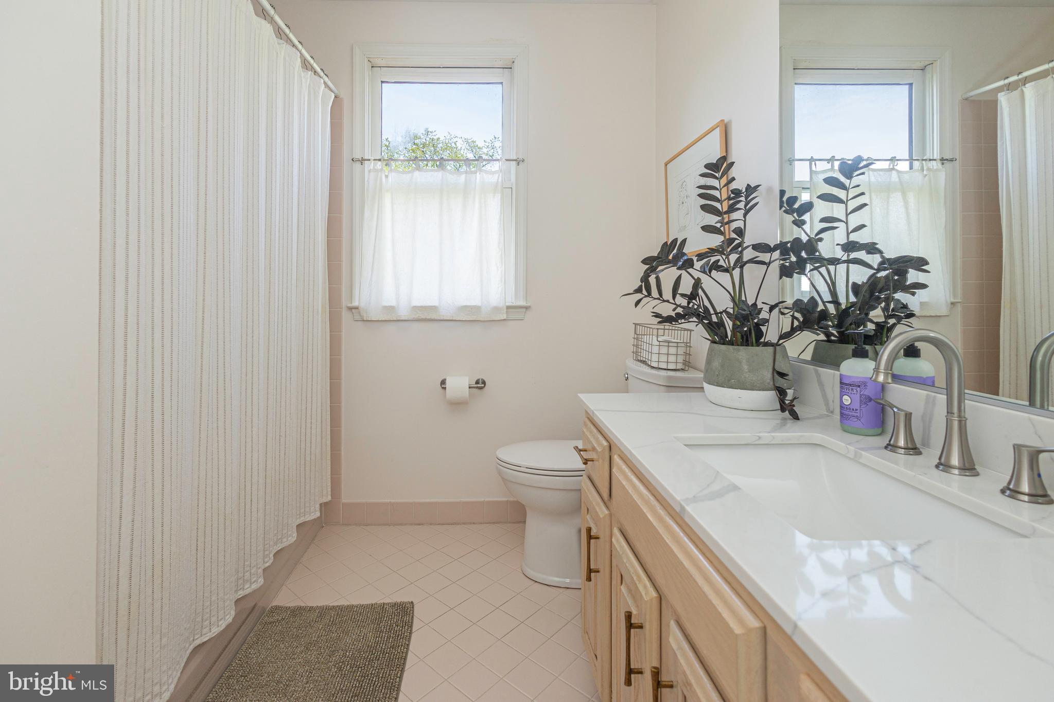 CANAL WALK - Residential