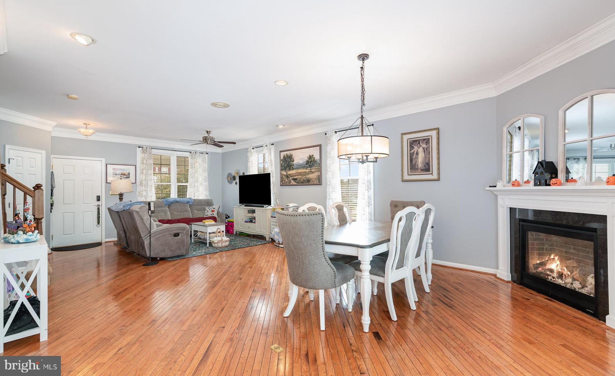 1613 SAILAWAY CIRCLE