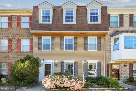 Townhouse For Sale - 30 Spring Street<br/> GAITHERSBURG, MD 20877