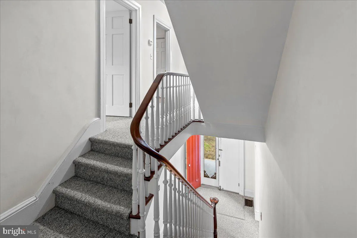 Doylestown, Pennsylvania 18901, United States, 3 Bedrooms Bedrooms, ,3 BathroomsBathrooms,Residential,Contingent,105732