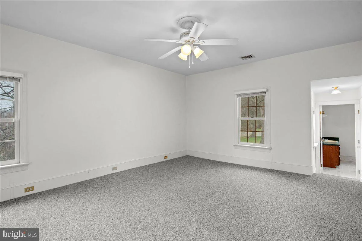 Doylestown, Pennsylvania 18901, United States, 3 Bedrooms Bedrooms, ,3 BathroomsBathrooms,Residential,Contingent,105732