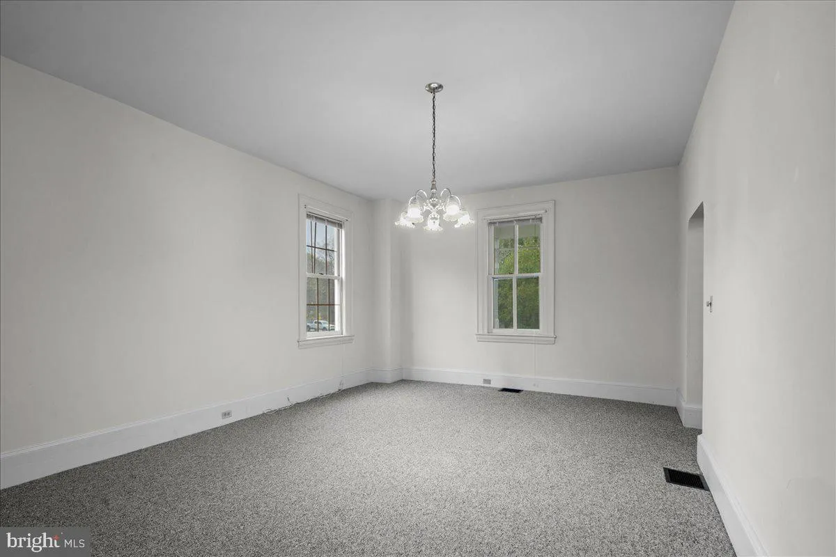 Doylestown, Pennsylvania 18901, United States, 3 Bedrooms Bedrooms, ,3 BathroomsBathrooms,Residential,Contingent,105732