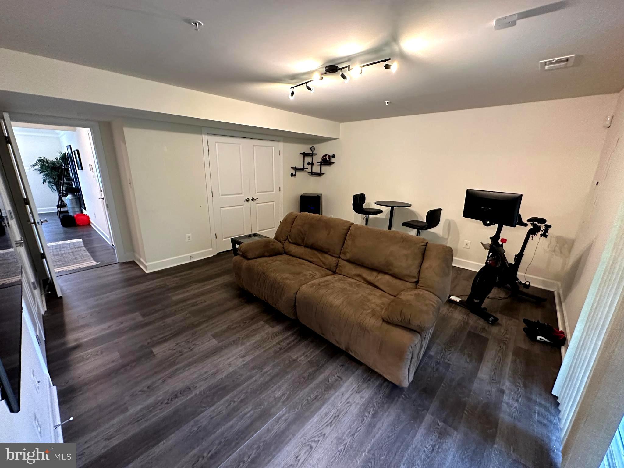 SMITH HOME FARM - Residential Lease