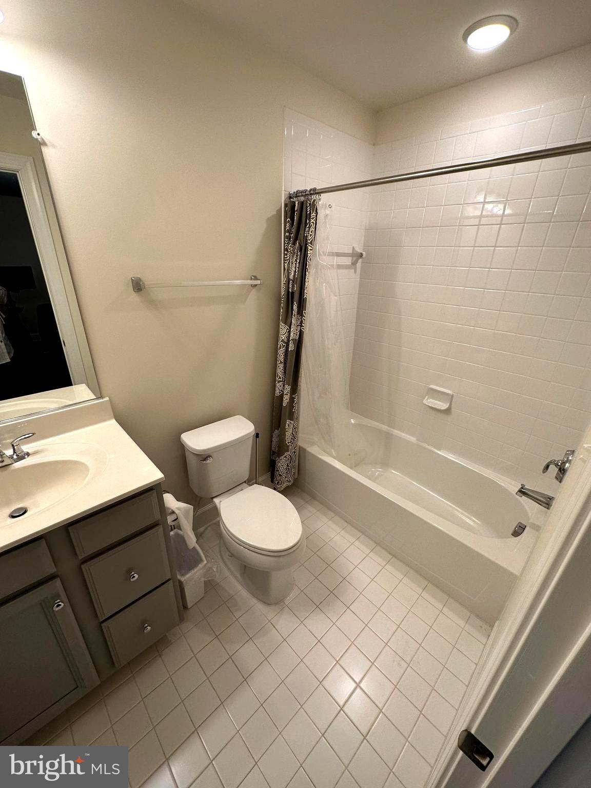 SMITH HOME FARM - Residential Lease